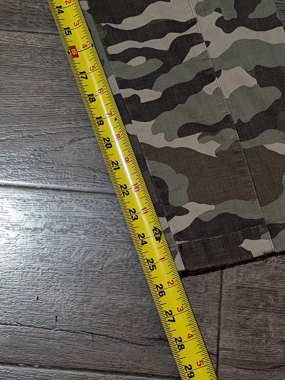Women's Vintage Straight Cargo Pants Camo Green Size 32 Crop Utility